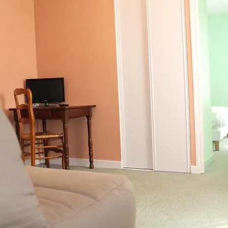 Le Chatel Royat Room photo
